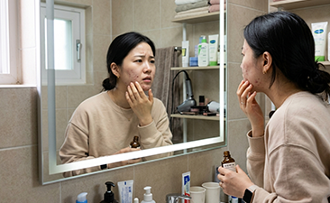 포시즌의원 원주피부과 성인 여드름, 왜 반복될까? 원인부터 관리 방법까지..